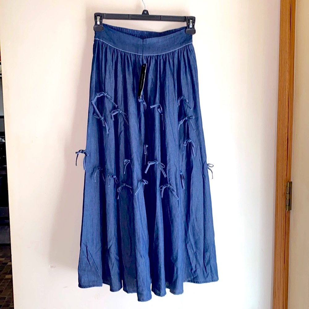 NWT TOV LA  Sz M
